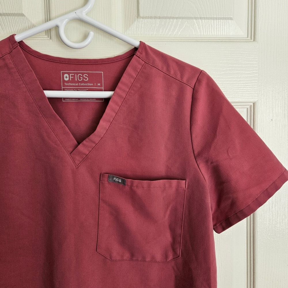 FIGS Technical Collection Scrub Top Rose Pink V-Neck Pocket Womens M